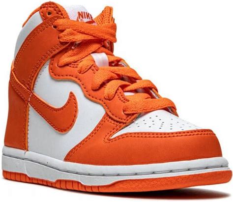 oranje nike schoenen